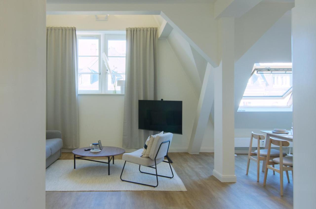 Vonbehling Boutique Apt. - Blick Ueber Die Daecher Wiesbaden Exteriör bild